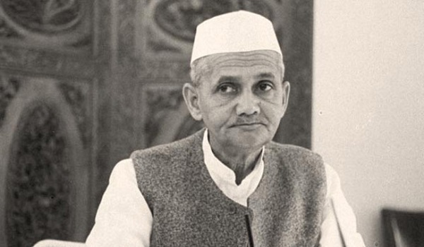 लाल बहादुर शास्त्री की जीवनी - Lal Bahadur Shashtri Biography in Hindi